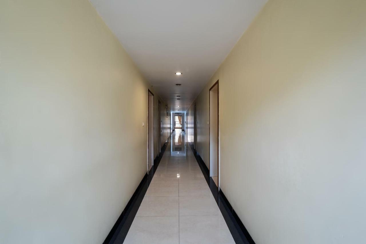 Oyo 44695 Hotel Mango Sawantwadi Εξωτερικό φωτογραφία